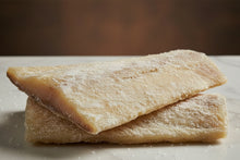Load image into Gallery viewer, Bacalao seco / Salted Cod Fillet
